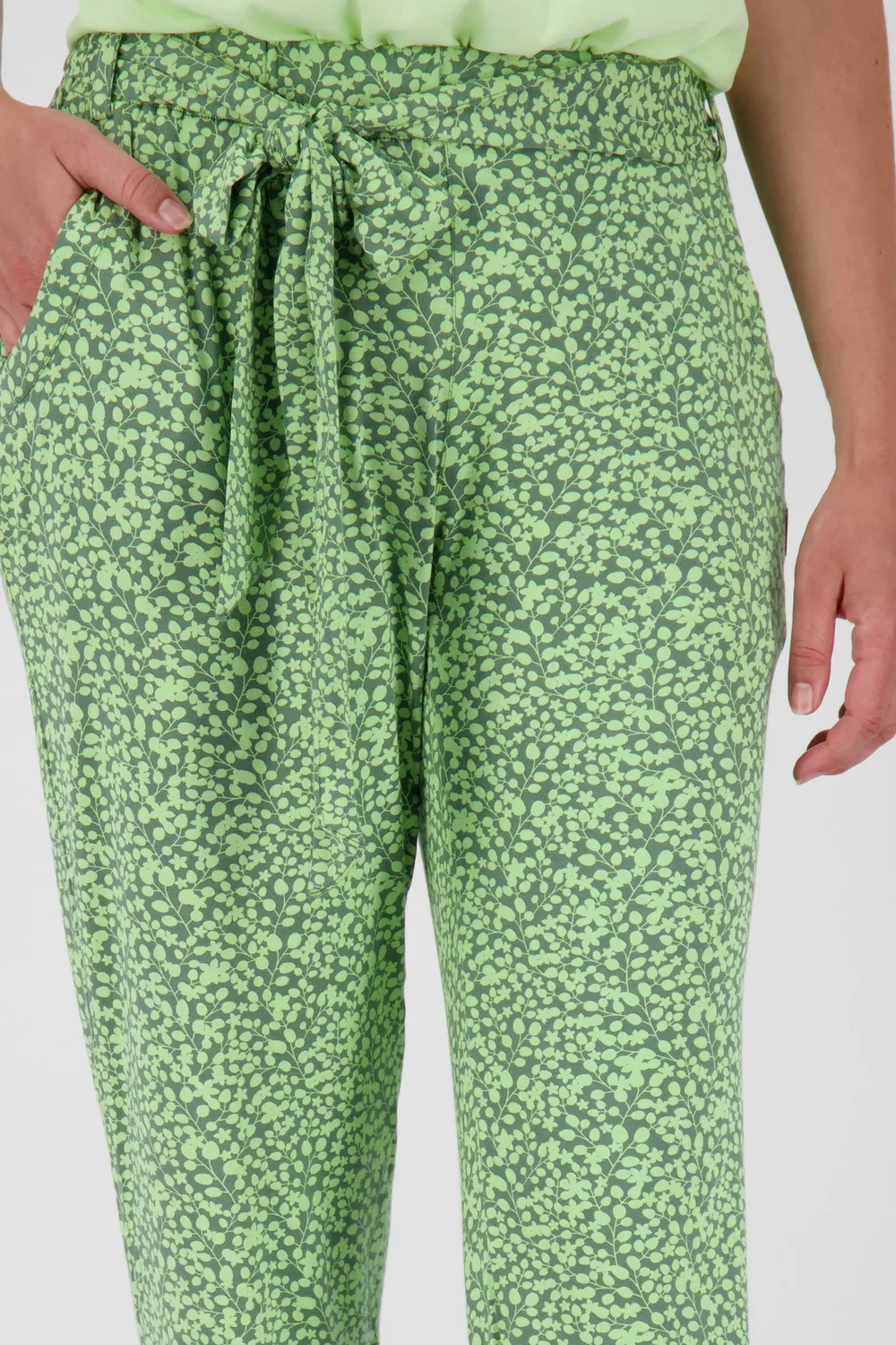 Alife & Kickin AliceAK Stoffhose Damen grün Print