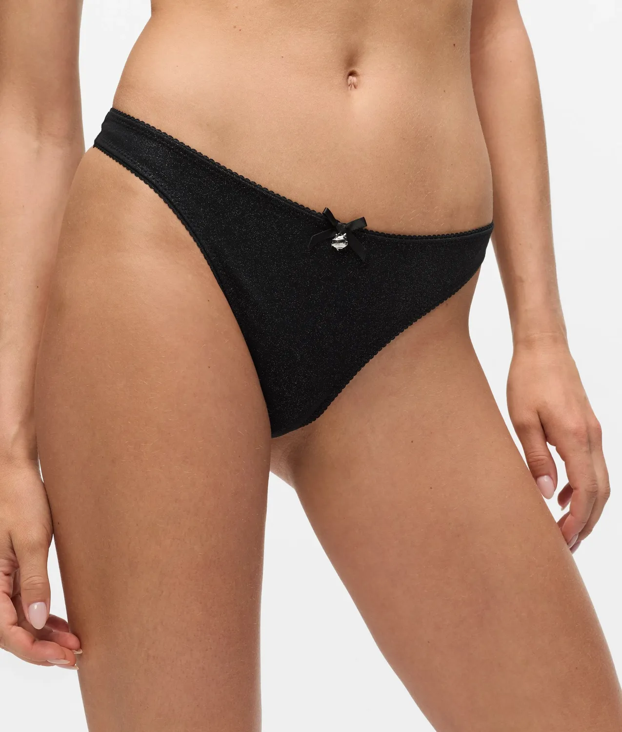 Karl Lagerfeld Ikon Glitter String mit Schleife