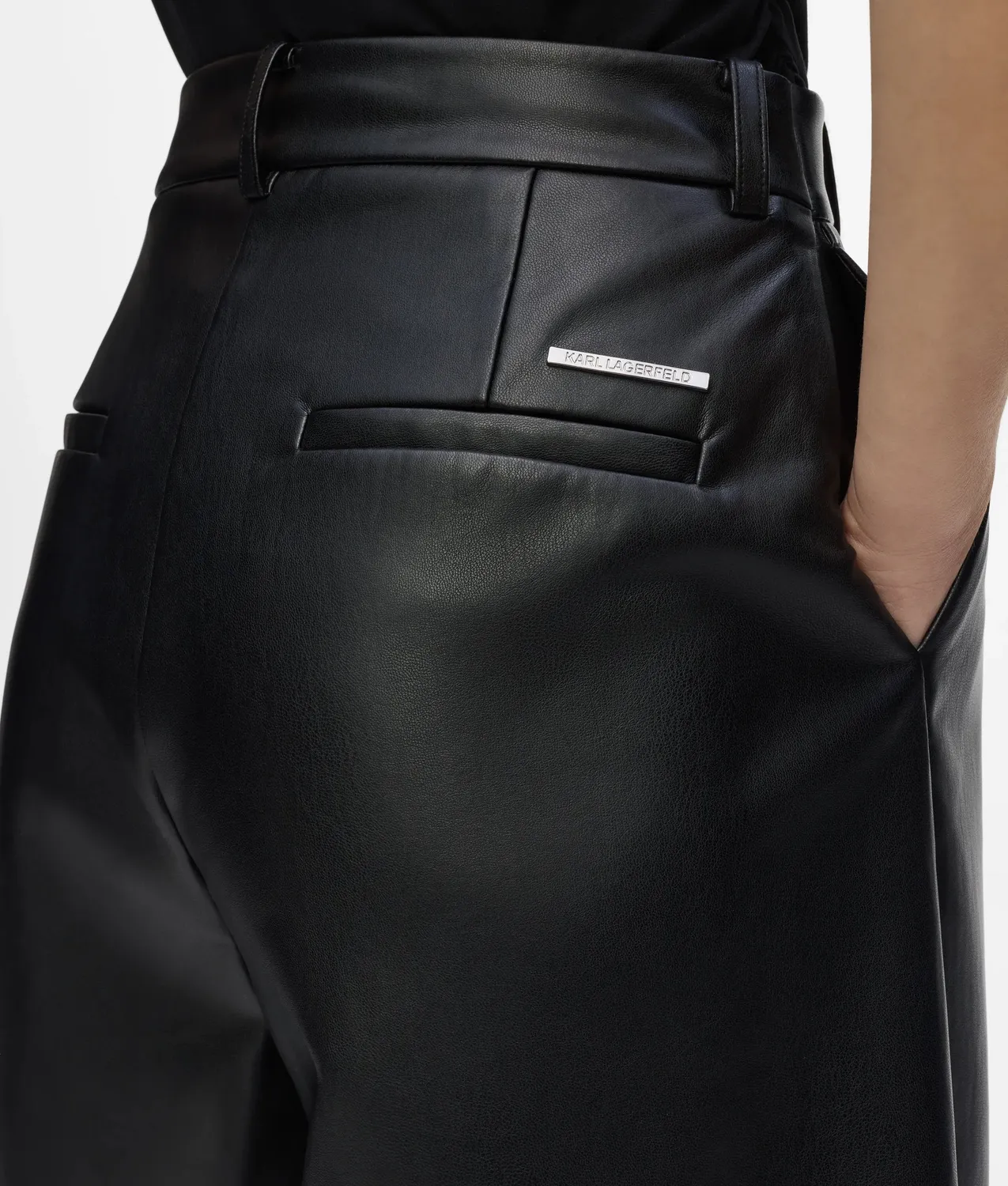 Karl Lagerfeld Faux-Leather Barrel Hose Damen