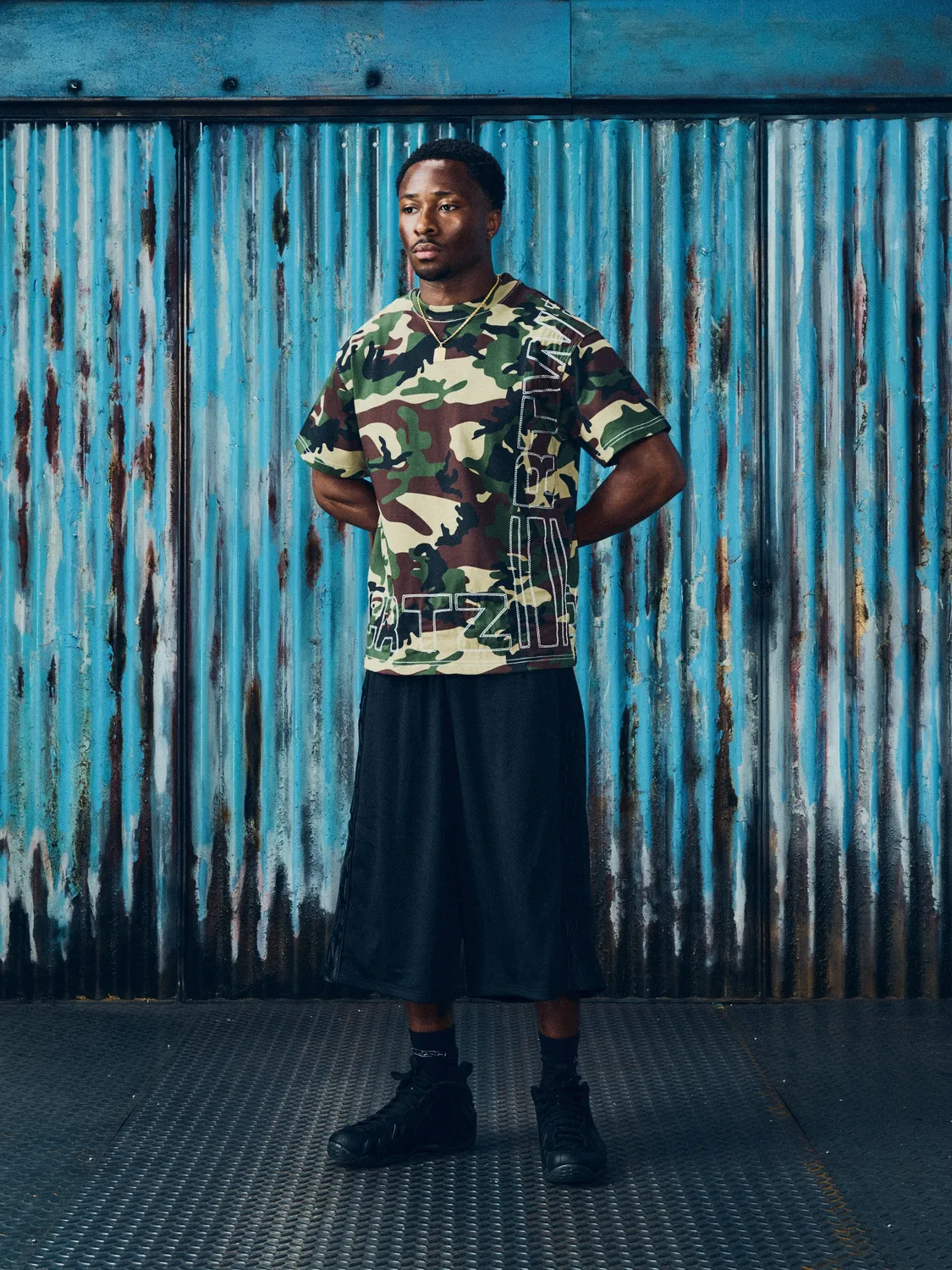 Corteiz Outline Heavyweight Tee Woodland Camo Baumwolle 310