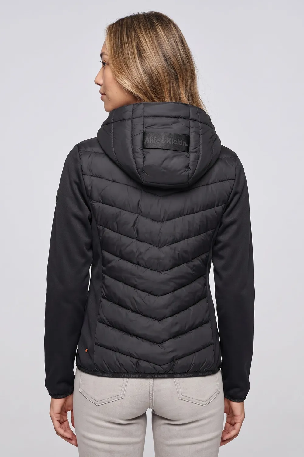 Alife & Kickin ZeliaAK A Hybridjacke schwarz kurz leicht