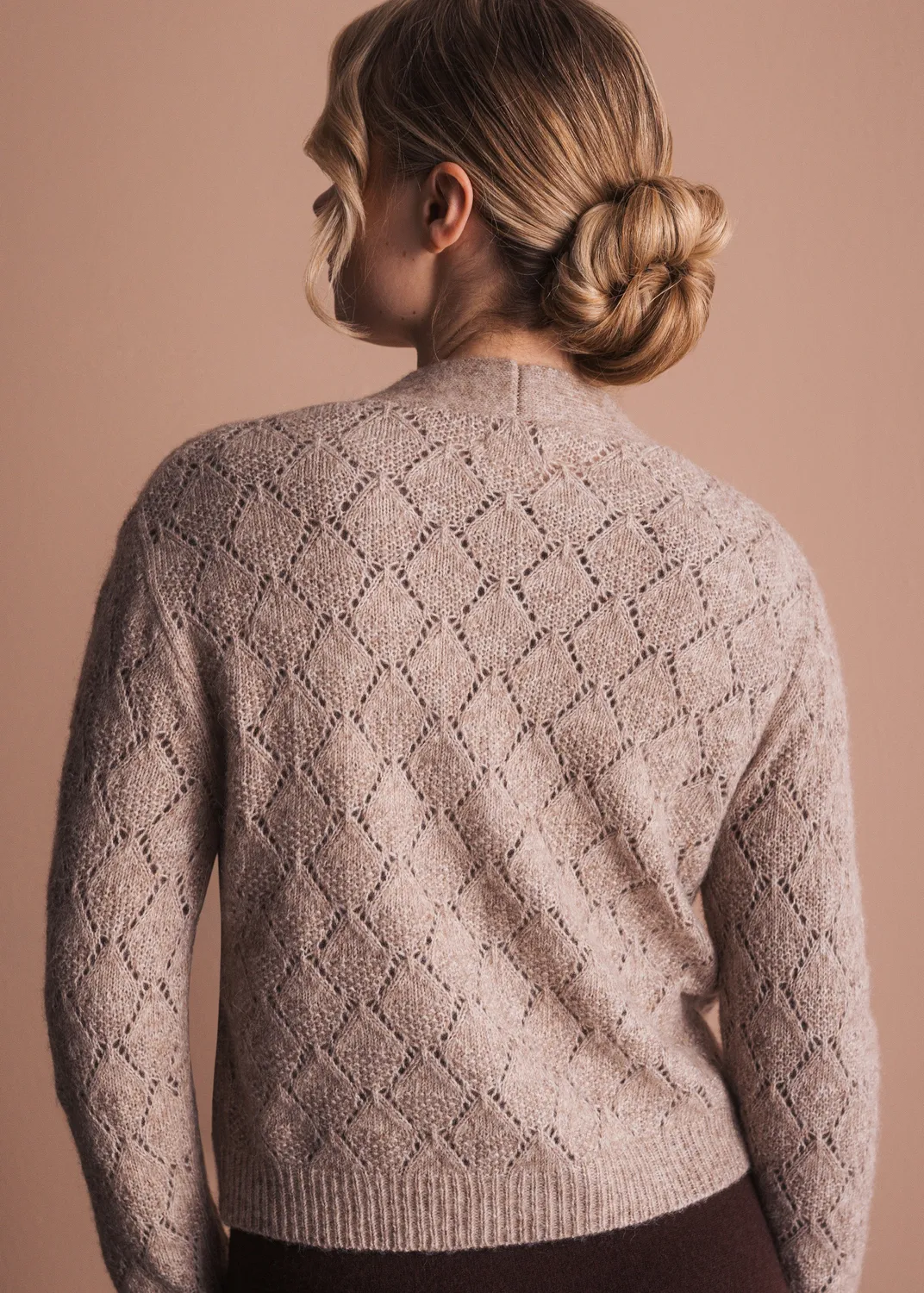 Senatex Cardigan mit Ajourmuster Hazelnut V-Ausschnitt