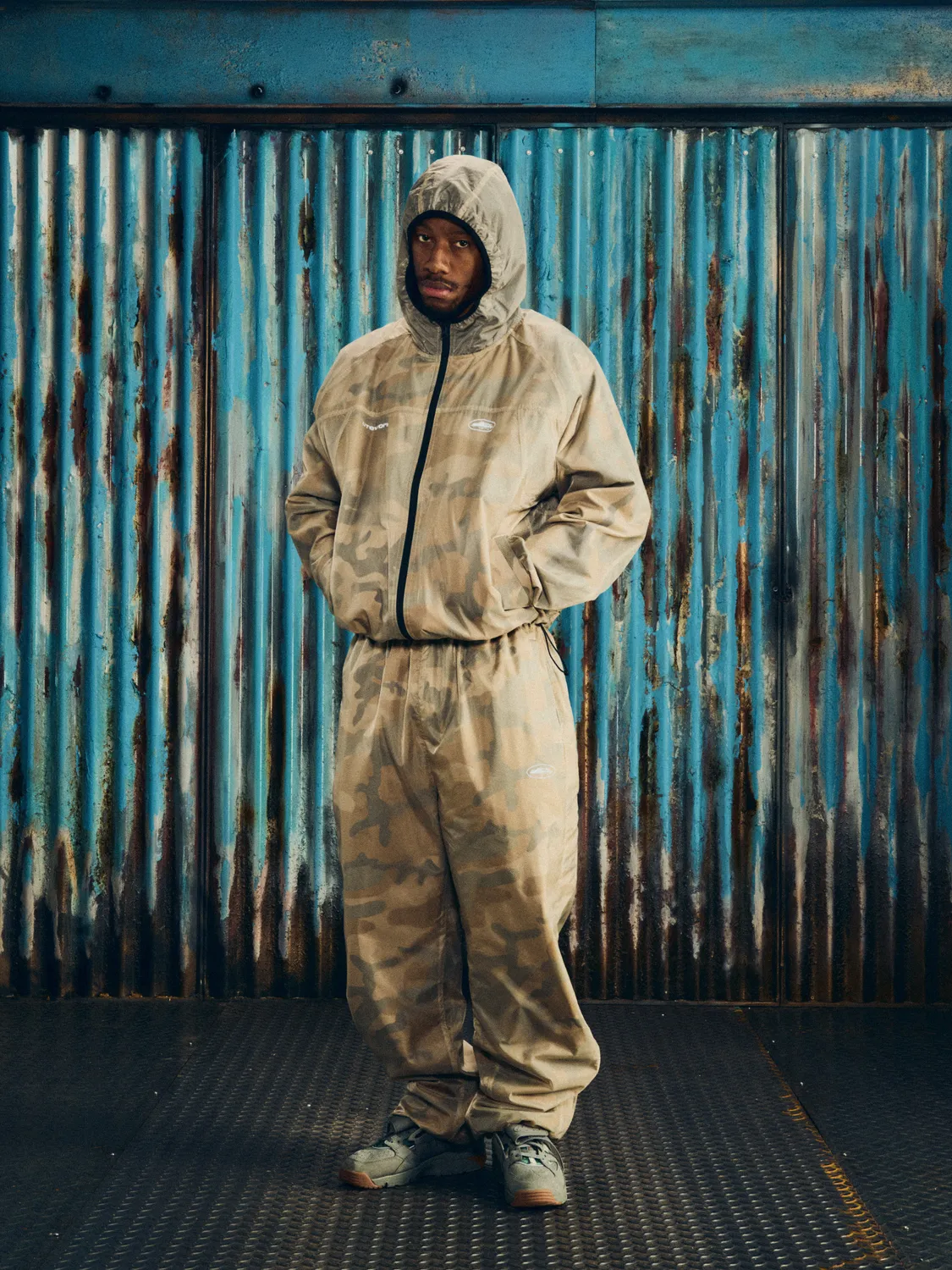 Corteiz Dual-Layer Litework Jacke Desert Camo wasserabweisend