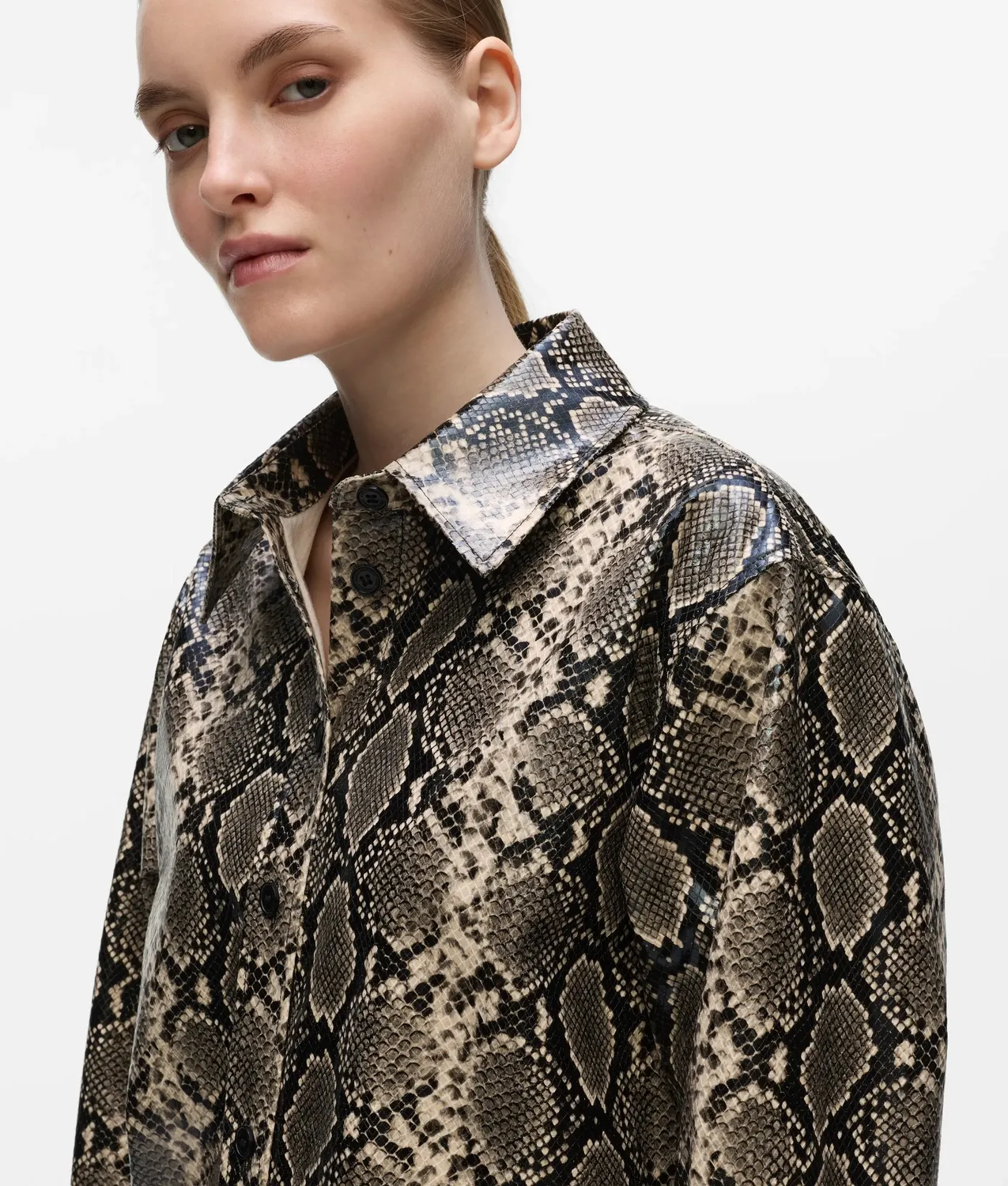 Karl Lagerfeld Faux-Python Overshirt mit Nieten