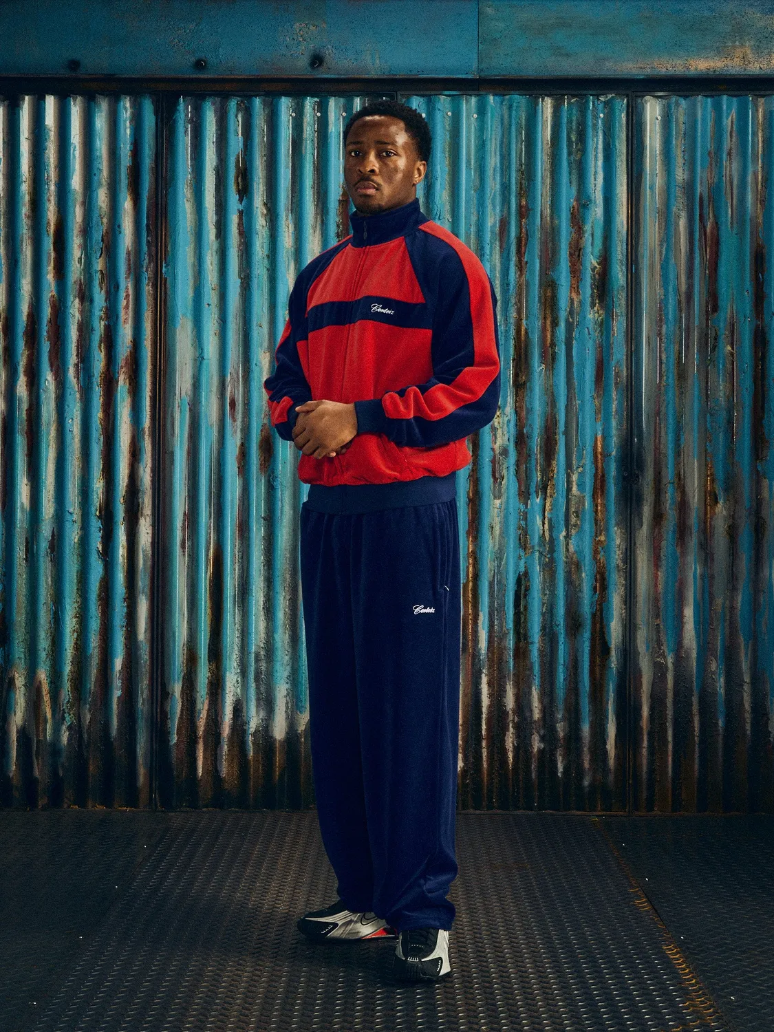 Corteiz Pista Velour Trainingsjacke Navy Rot