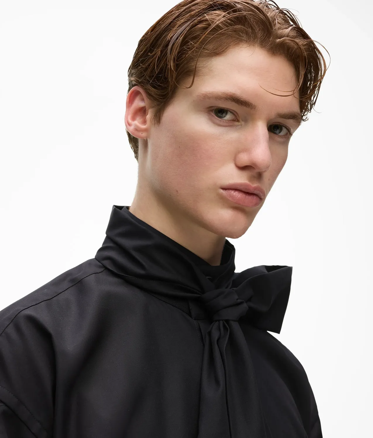 Karl Lagerfeld KL Studio Tie-Neck Hemd Schluppe weiß