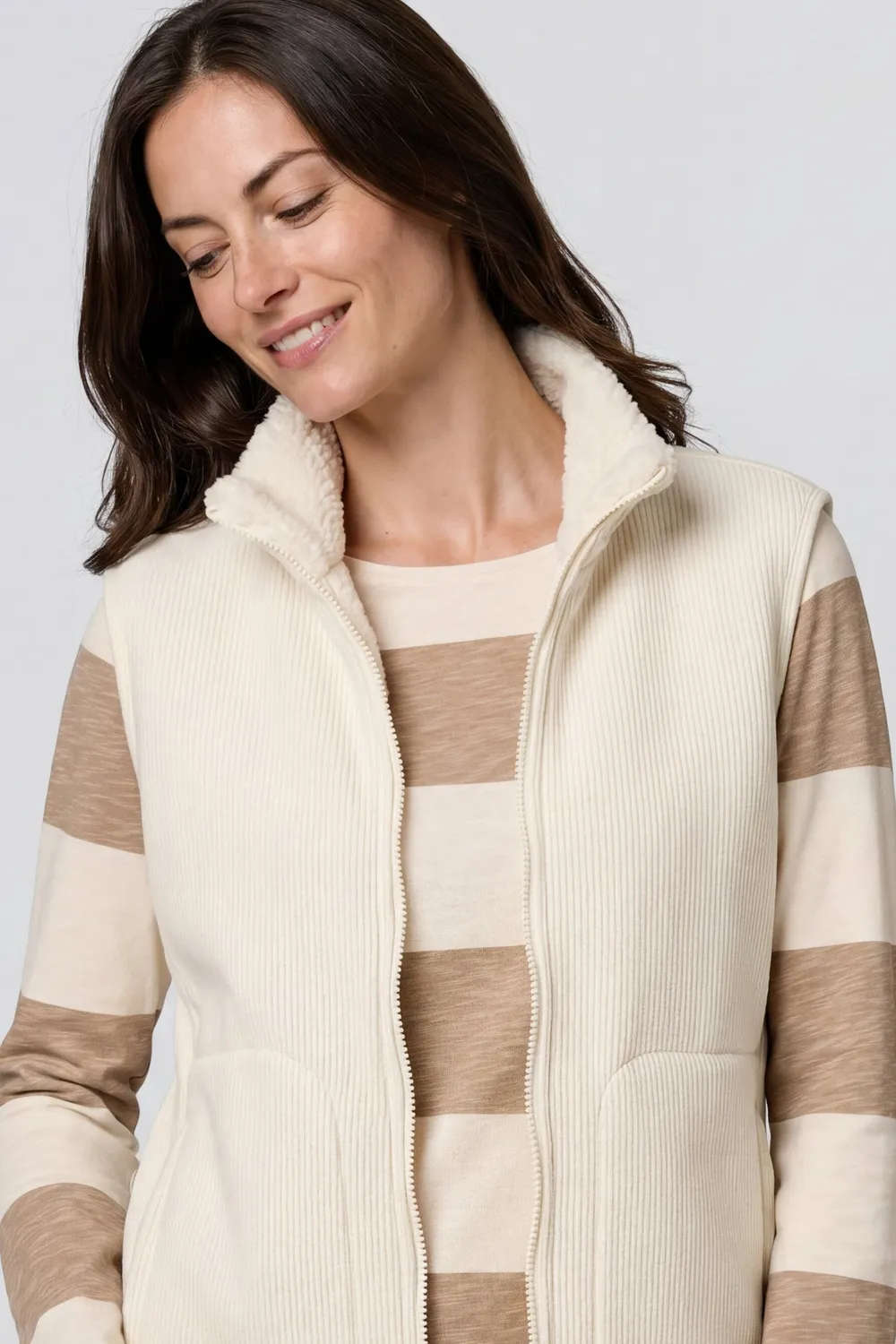 Alife & Kickin EstherAK T Weste Off White Teddy Damen
