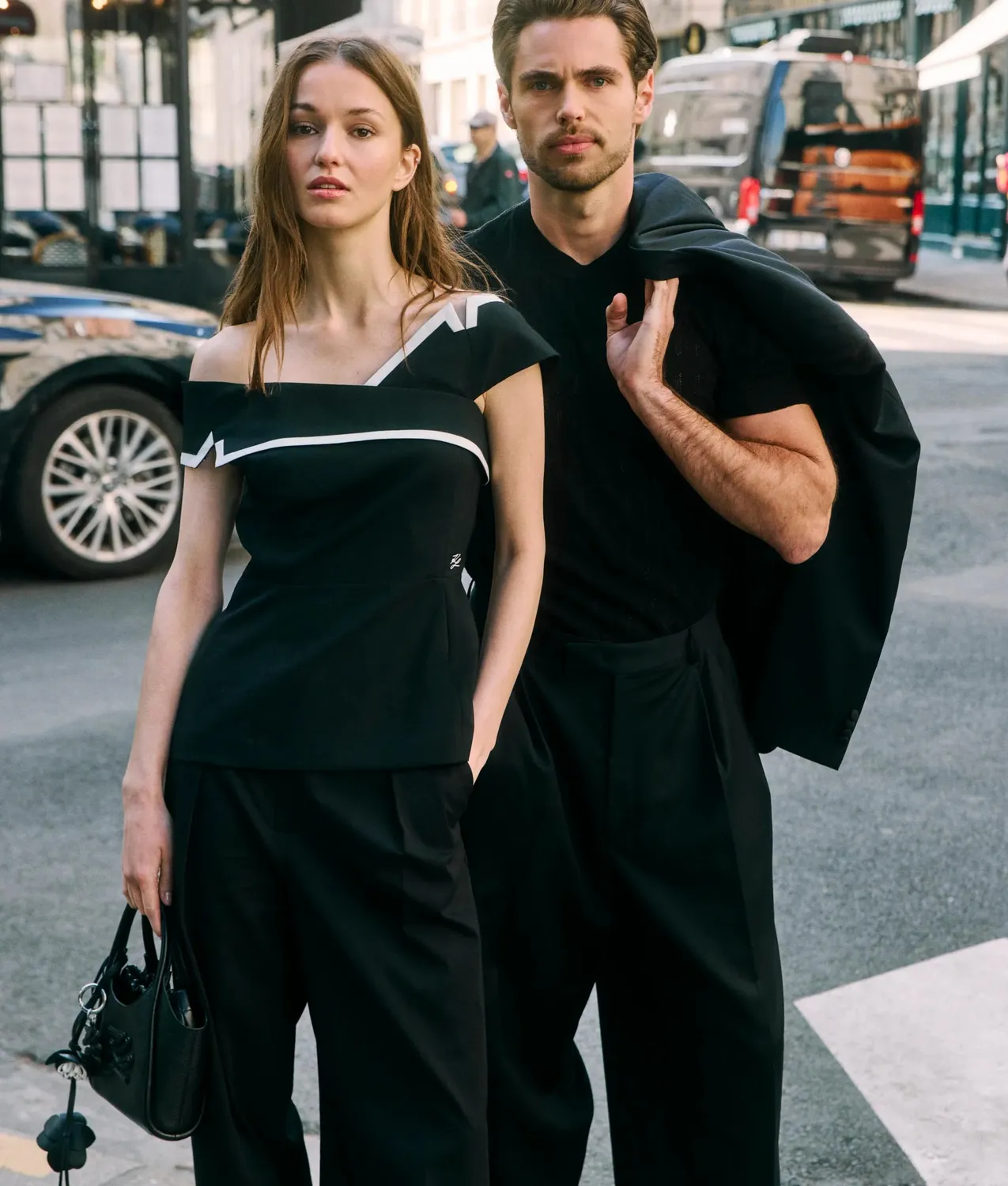 Karl Lagerfeld Tailored Off-Shoulder Top Paspel
