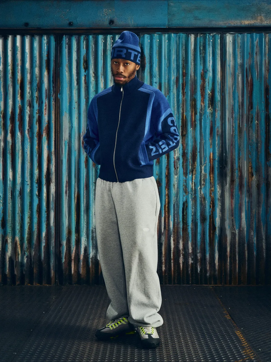 Corteiz Precision Knit Zip Strickjacke Navy Wollmix