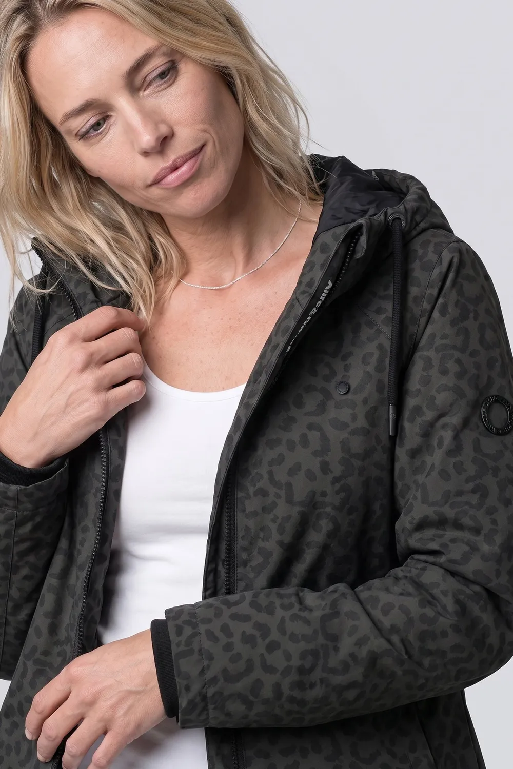 Alife & Kickin LilouAK B Damen Jacke Schwarz lang