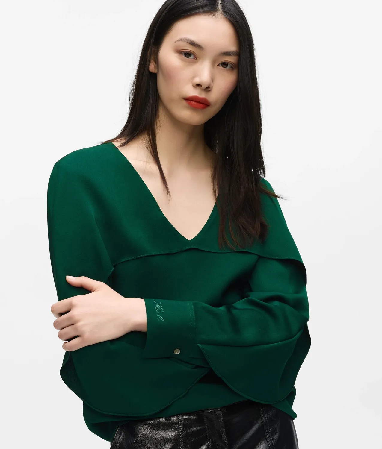 Karl Lagerfeld V-Neck Flounce Bluse Rüschen weiß