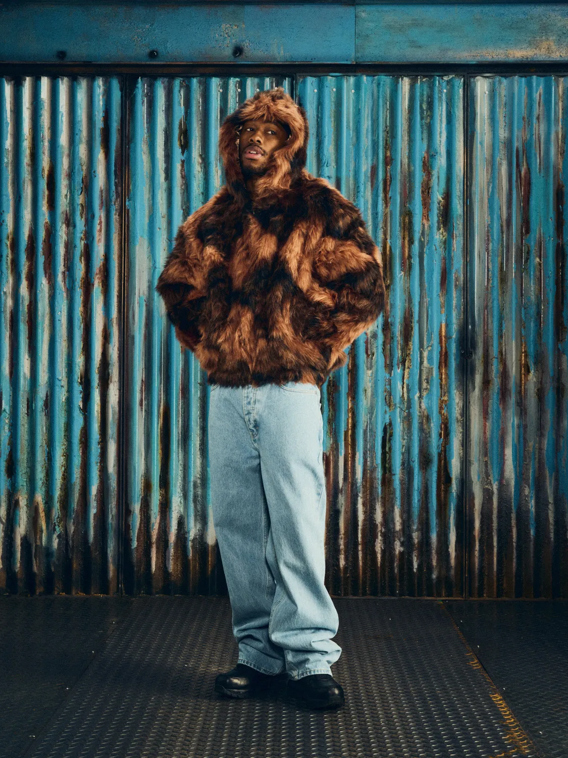 Corteiz Diamond Hooded Fur Jacket Jacke Braun Kunstfell