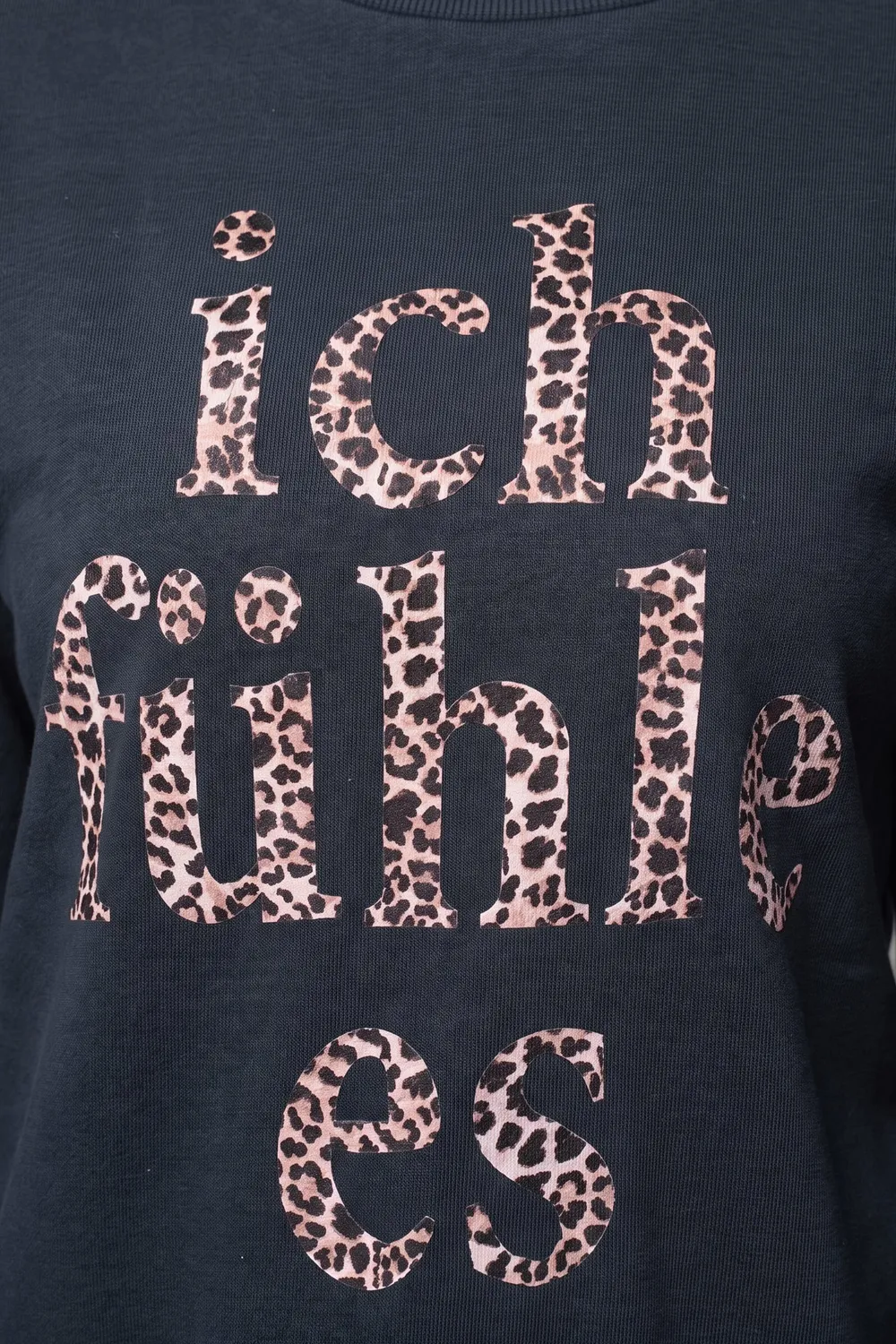 Alife & Kickin ElsaAK P Sweatshirt Dunkelblau Leo-Print
