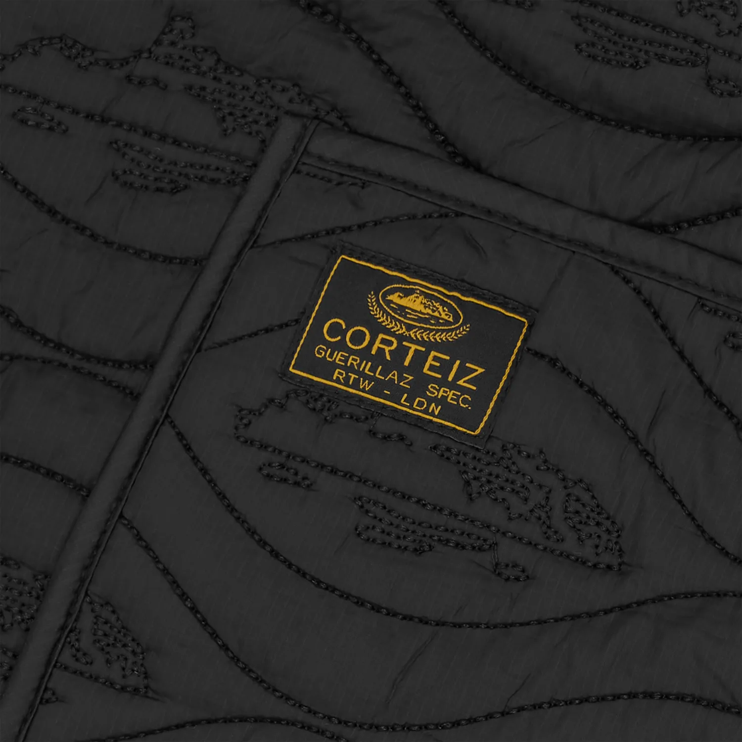 Corteiz Guerillaz Parka Liner Steppjacke Triple Black Nylon