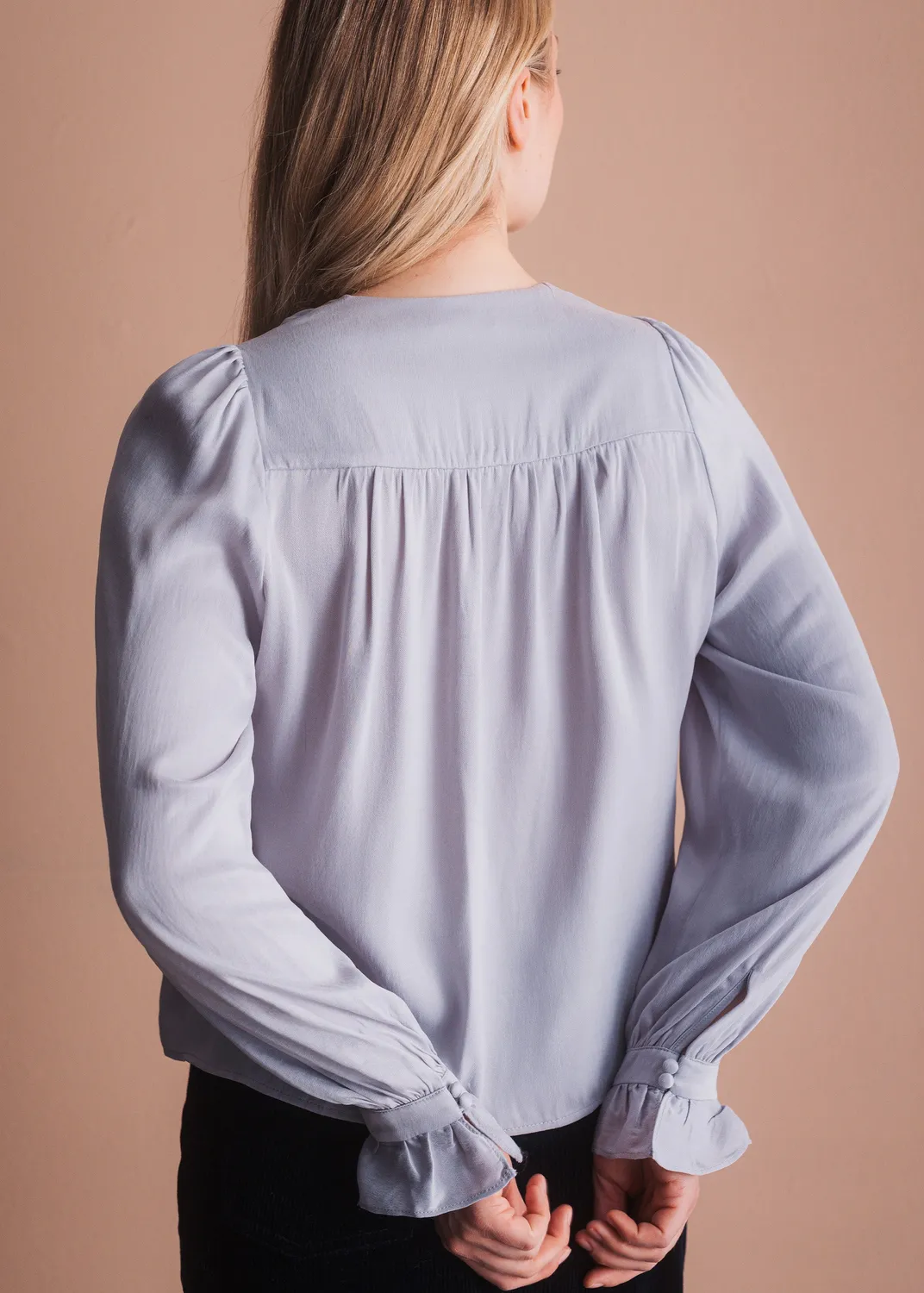 Senatex Bluse Rüschenmanschette Lightgrey fließend
