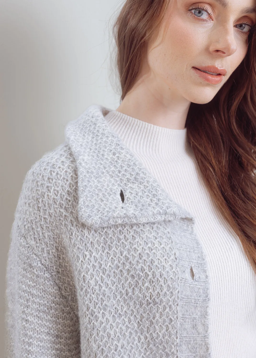 Senatex Strickmantel Wolle-Baumwolle Silver Knopfleiste