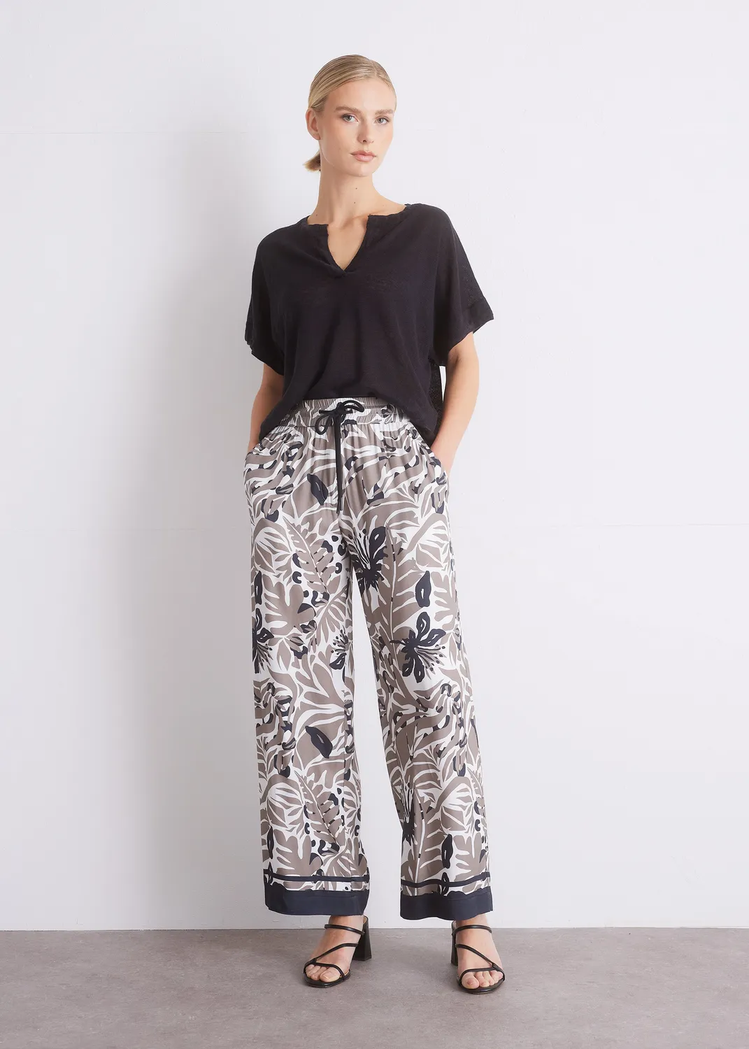 Senatex gemusterte Hose aus Viskose Tropical Shadow luftig