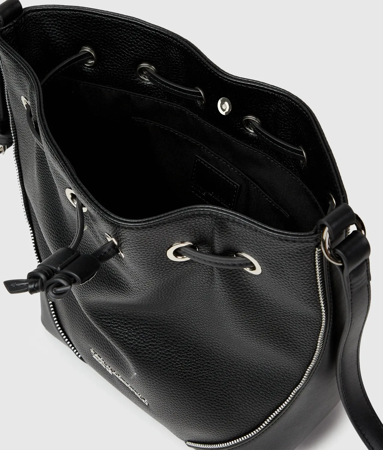 Karl Lagerfeld KL Jeans Rebel Bucket Bag schwarz