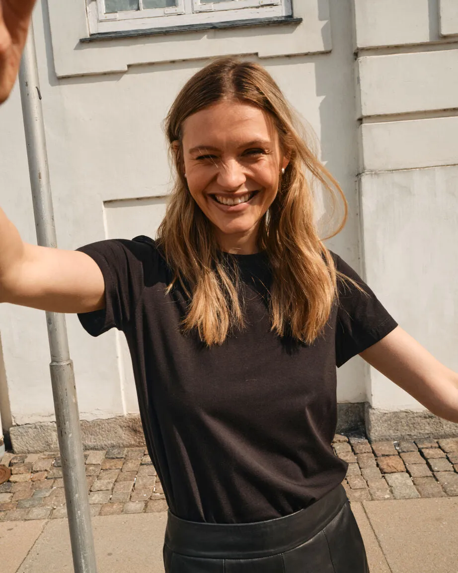 Mos Mosh MMDala O-Neck Basic T-Shirt Schwarz Regular Fit